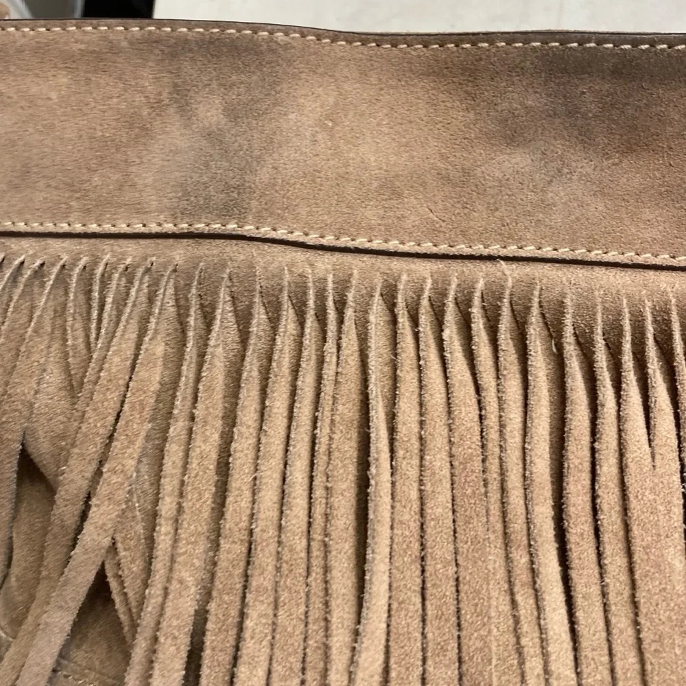 Michael Kors billy light brown suede fringed shoulder crossbody messenger bag